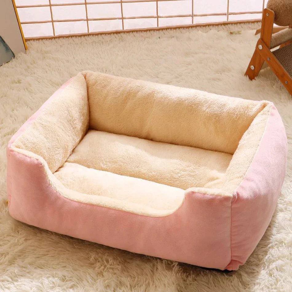 Plush Bed for Cats and Dogs for Comfortable Rest and Relaxation